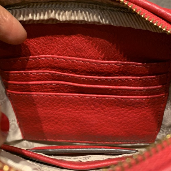 **SOLD OUT**Authentic Michael Kors Crossbody bag - Picture 6 of 6